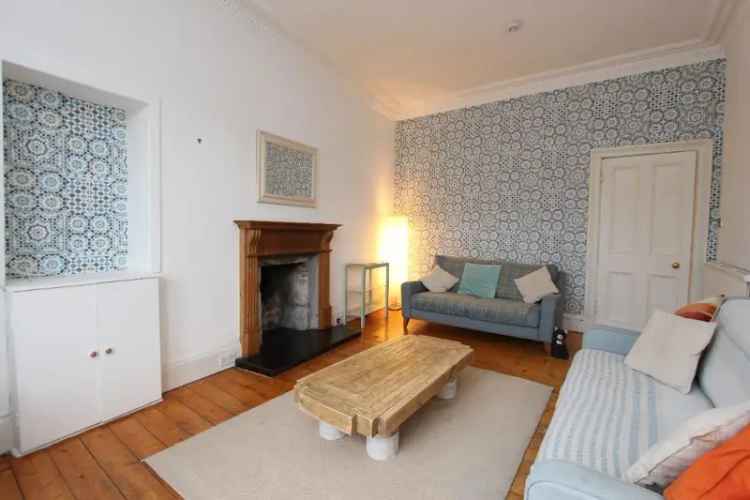 2 Bedroom Flat to Rent in Edinburgh Hillside