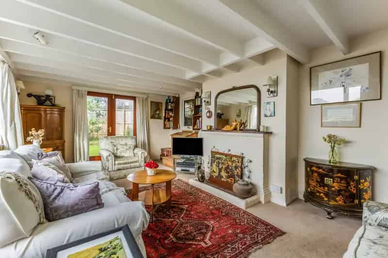 4 Bedroom Semi-Detached House with Annexe For Sale