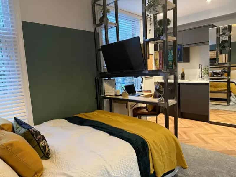 6 Bedroom House Near Edgbaston Reservoir