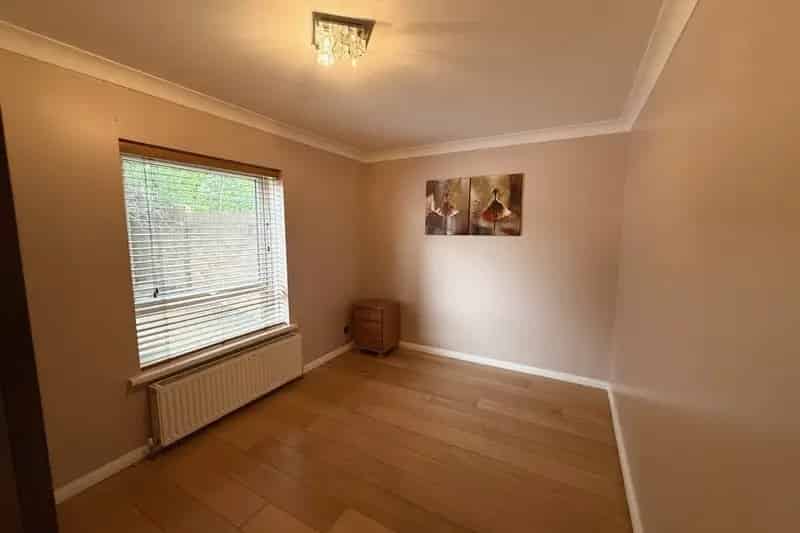 2-Bed Ground Floor Apartment Near Watford Junction - Zero Deposit Available