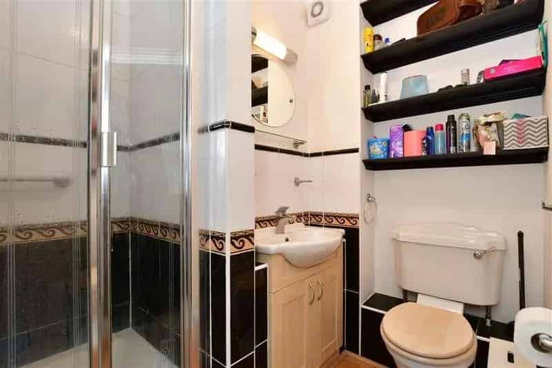 2 Bed Flat for Sale Sea Views Rustington