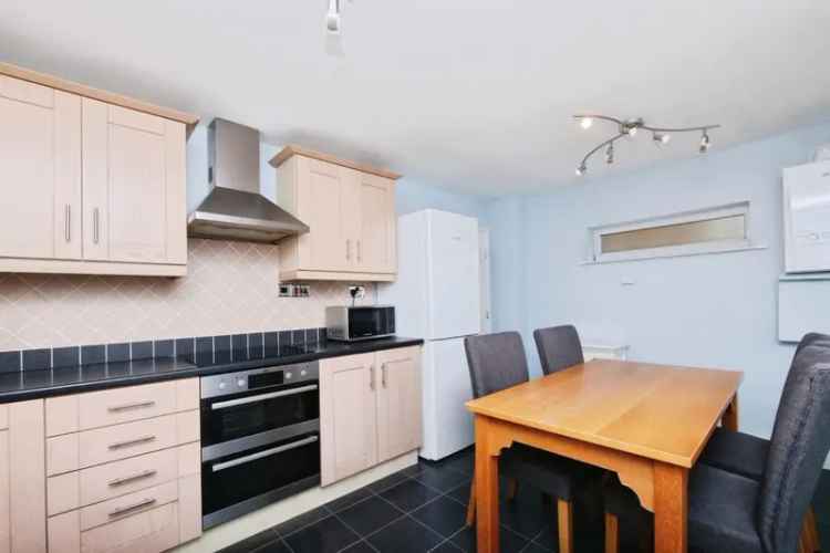 3 Bed Semi Detached House in Wigginton