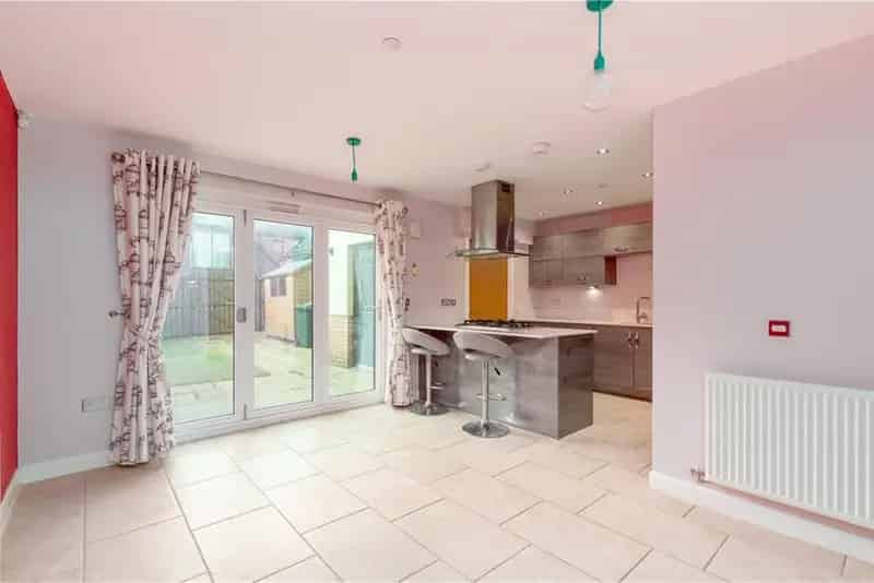 6 Bed House Terraced with 2 Reception Rooms Edinburgh West End