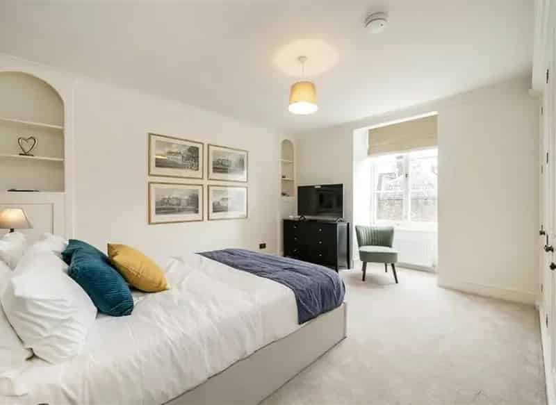 Four Bedroom Apartment Marylebone Village Near Harley Street
