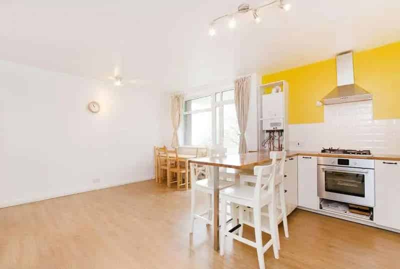 1 Bed Flat for Sale Near Hanger Lane
