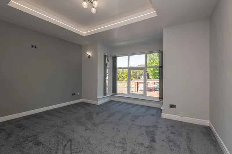 2 Bedroom Flat House to Rent