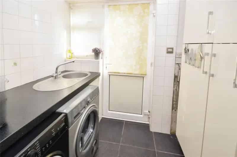 5 Bed Property For Sale