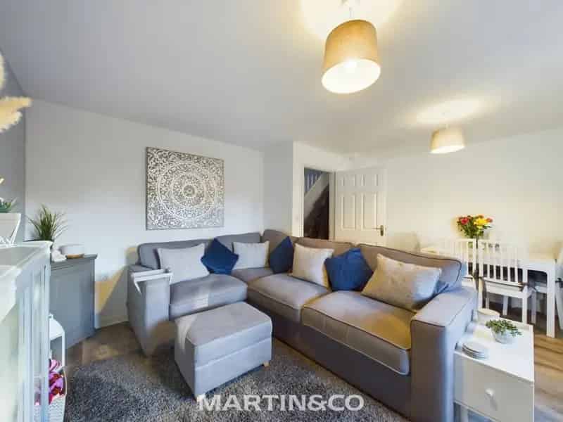 2 Bedroom House To Rent Available 02 08 2025