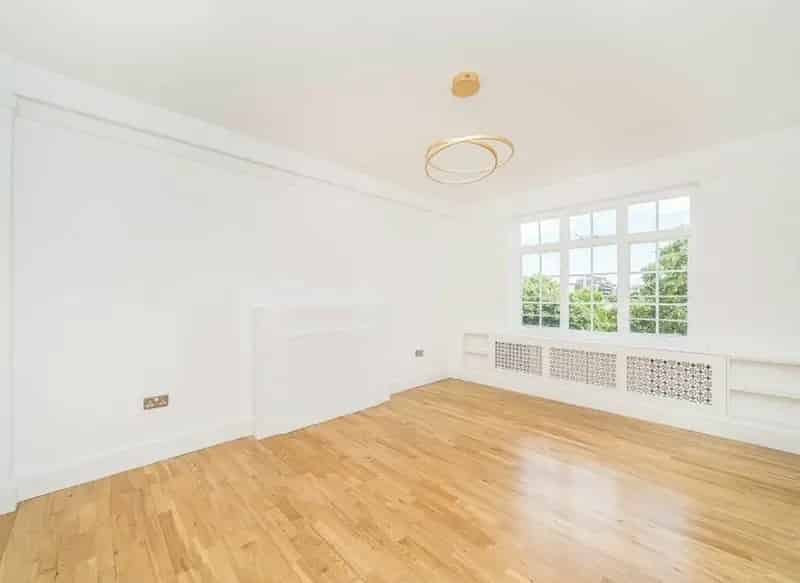 Two Bedroom Apartment Maida Vale Portered Building 7th Floor