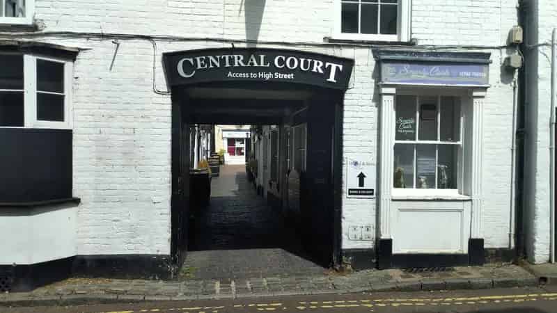 Commercial property For Rent , 9, The Old Post Office, Cotswold District, England