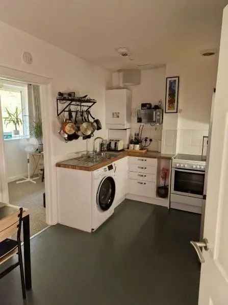 Flat For Rent in Broadland, England