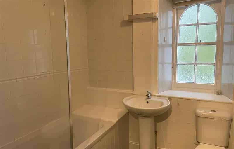 Flat For Rent , Lower Warberry Road, Torquay, England