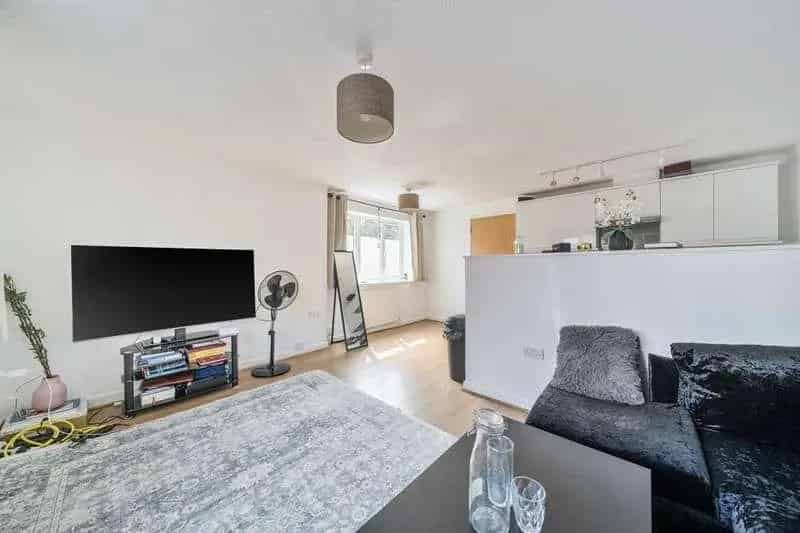 1 Bed Flat for Sale Headington Near Hospitals