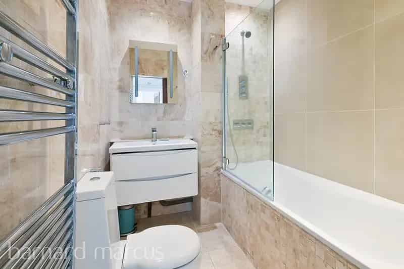 2 Bed House with Fireplace Zero Deposit Available
