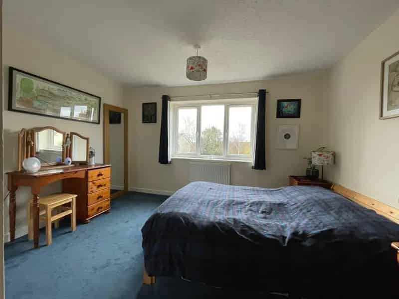 2 Bedroom House For Sale in Berkeley Near Castle
