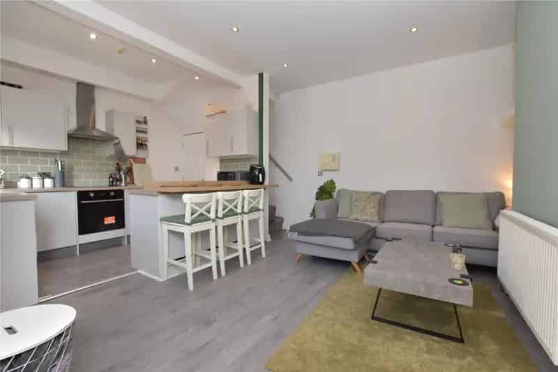 Three Bedroom Victorian Terrace House Kirkstall Leeds