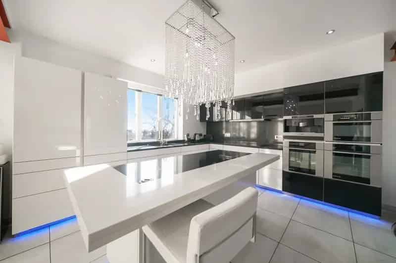 4 Bedroom Family House For Sale