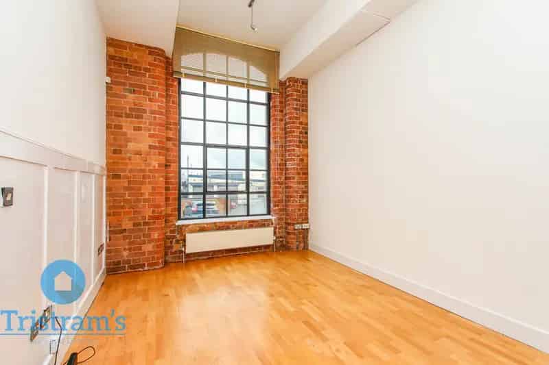 2 Bedroom Apartment Daybrook Ground Floor Parking Available