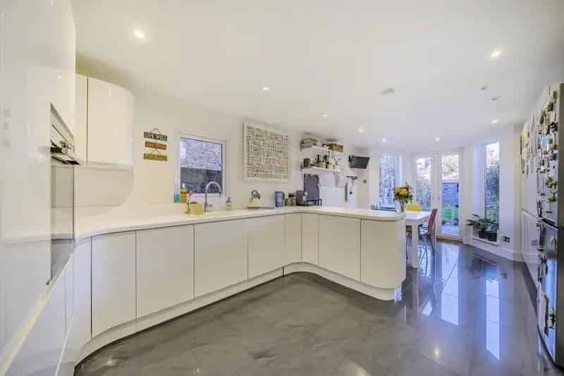 Victorian Home 1700 sq ft Brockley Crofton Park Schools