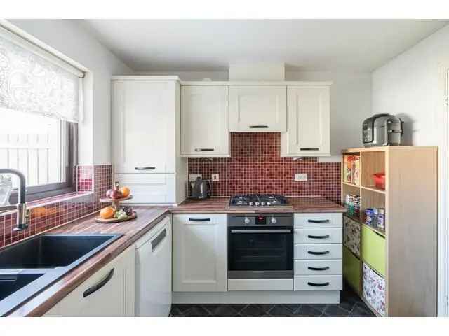 2 Bedroom Semi Detached House for Sale in Kirkliston