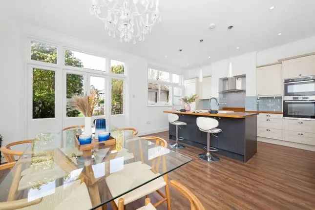 5 Bedroom Family Home for Sale in Dulwich London