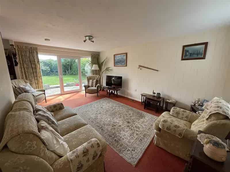 3 Bedroom Bungalow for Sale in Pagham