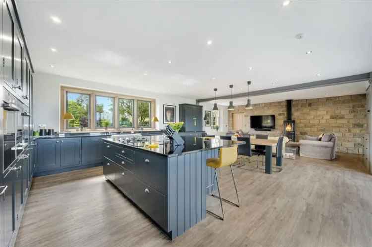 Hill Top Farm: Stunning Farmhouse with Annex and Panoramic Views