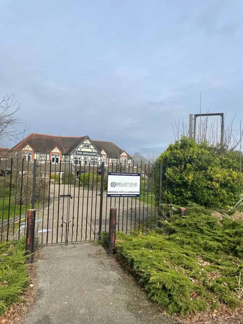 Restaurant & Hotel for Sale Ruislip Near Heathrow