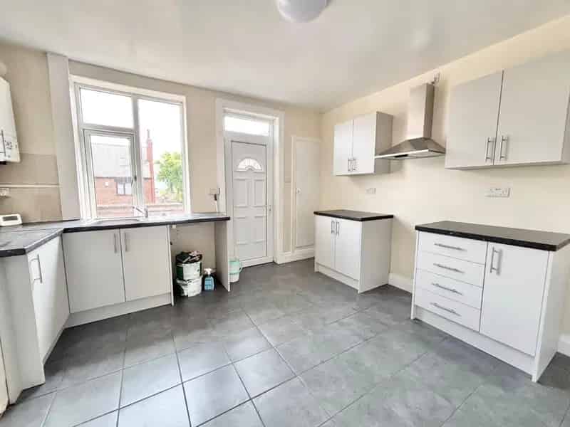 2 Bedroom House To Let Available June 2025