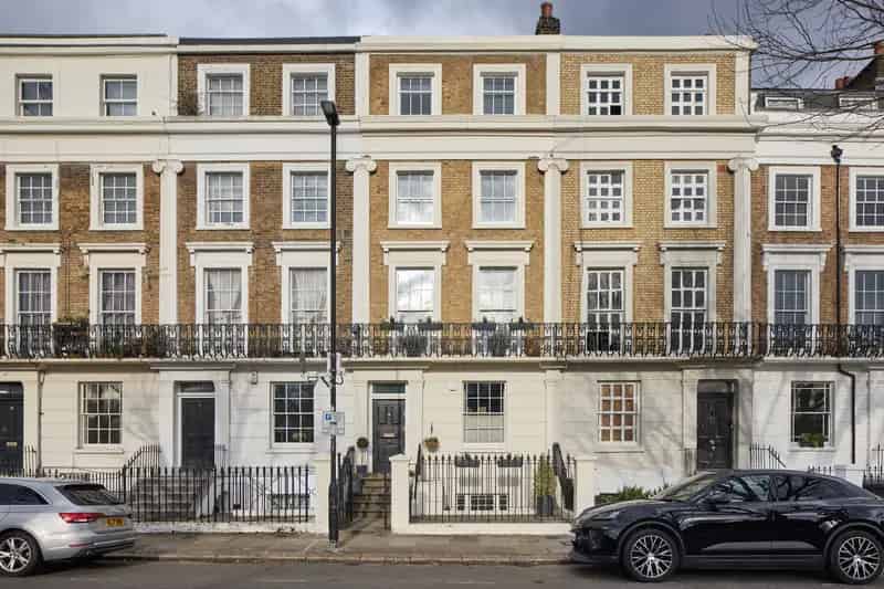 Grade II Listed House Near Regents Park 4 Bedrooms 2700 sq ft