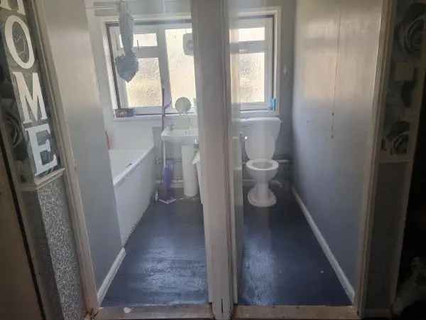 Flat For Rent in Havant, England