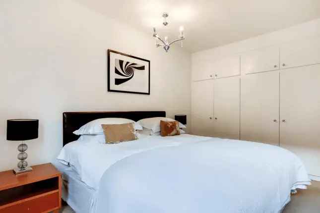 Flat to rent in Weymouth Street, Marylebone, London W1