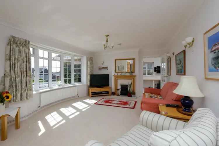 Spacious 2-Bedroom Bungalow near Amenities