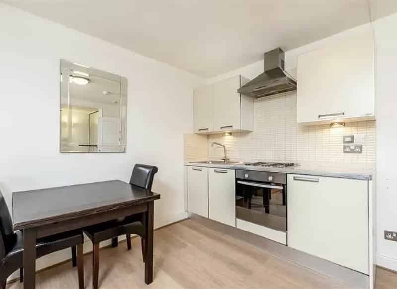 Knightsbridge Studio Flat Rental Near Harrods and Brompton Road
