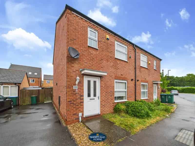 3 Bedroom Semi-Detached House to Rent Canley