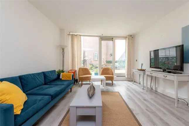 Flat for sale in Praed Street, London W2