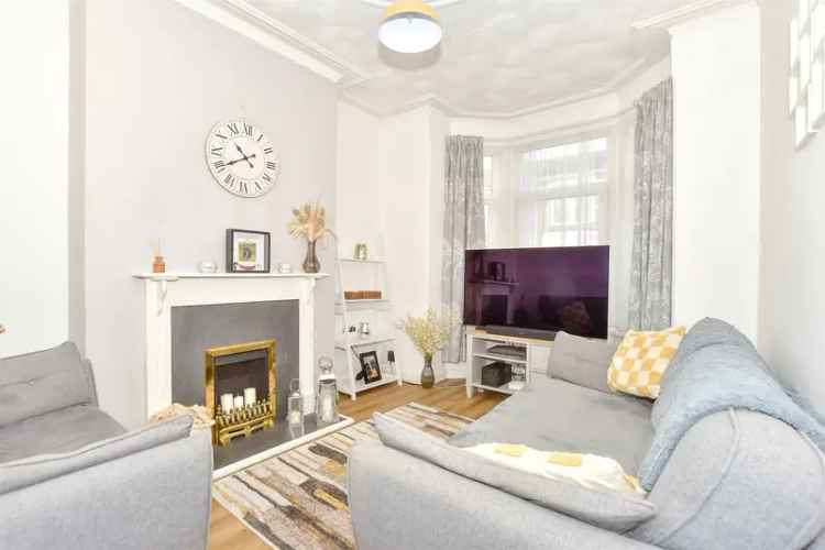 3 Bedroom Terraced House for Sale in North End