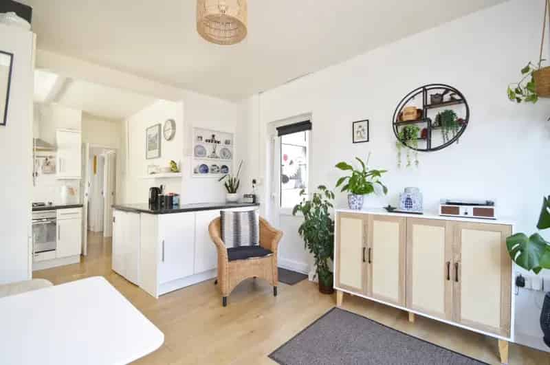 2 Bedroom Bungalow For Sale Near Schools and Amenities