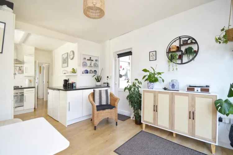 2 Bedroom Bungalow For Sale Near Schools and Amenities