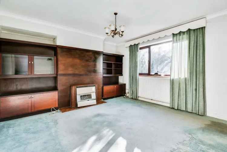 House For Sale in Grays Road, Oxford, England