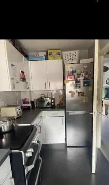 Two Bedroom House with Garden and Drive Near Elizabeth Line