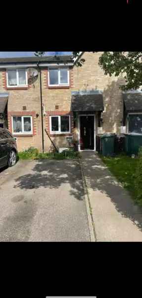 2 Bedroom House with Garden, Drive & Elizabeth Line Access