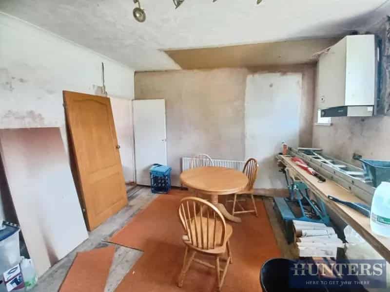 4 Bedroom House Maidstone Full Renovation Potential Large Garden