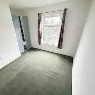 2 Bed Terrace House Manchester - Newly Refurbished