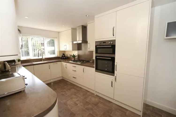 5 Bedroom Detached House for Sale in Heaton Bolton