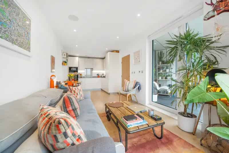 1 Bedroom Flat House to Rent in Brixton