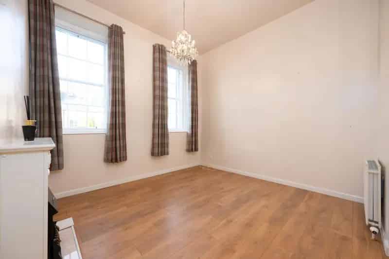 Spacious 2-Bedroom Apartment in Stonehaven