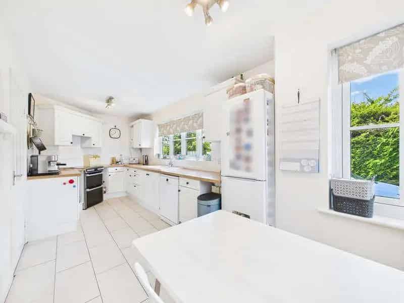 3 Bed Detached House Princes Risborough Near Station