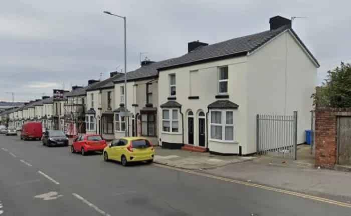 1 Bed Flat Kirkdale Near Shops and Transport
