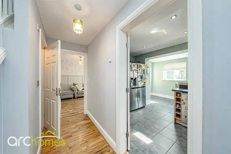 3 Bedroom Semi-Detached House for Sale Westhoughton